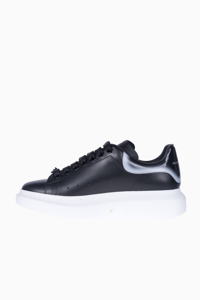 ALEXANDER MCQUEEN MEN'S OVERSIZED SNEAKERS