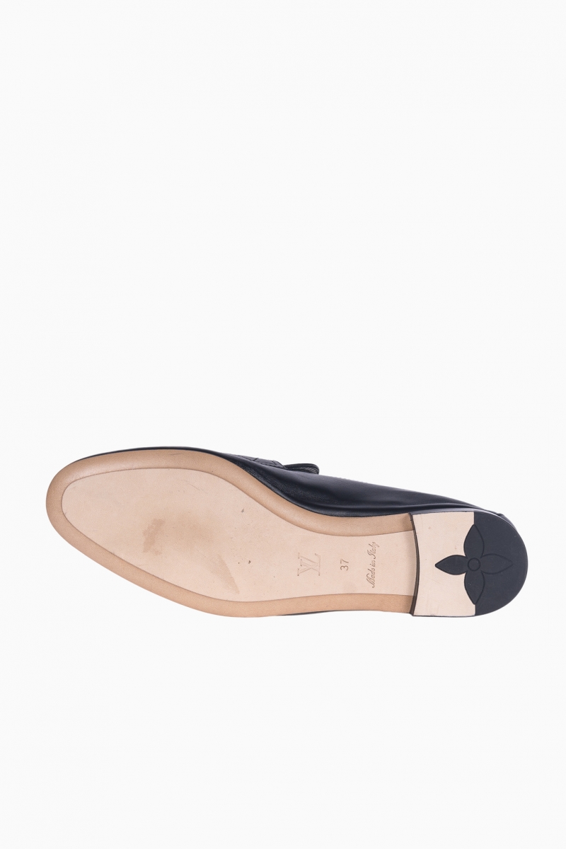 LOUIS VUITTON WOMEN`S CAPRI LOAFER