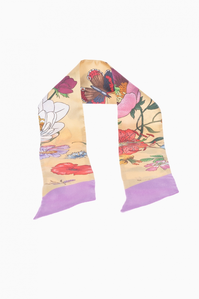 GUCCI WOMEN`S SCARF NECK