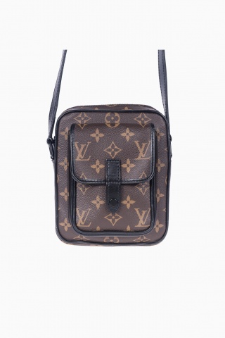 LOUIS VUITTON MEN'S BAG CHRISTOPHER WEARABLE WALLET